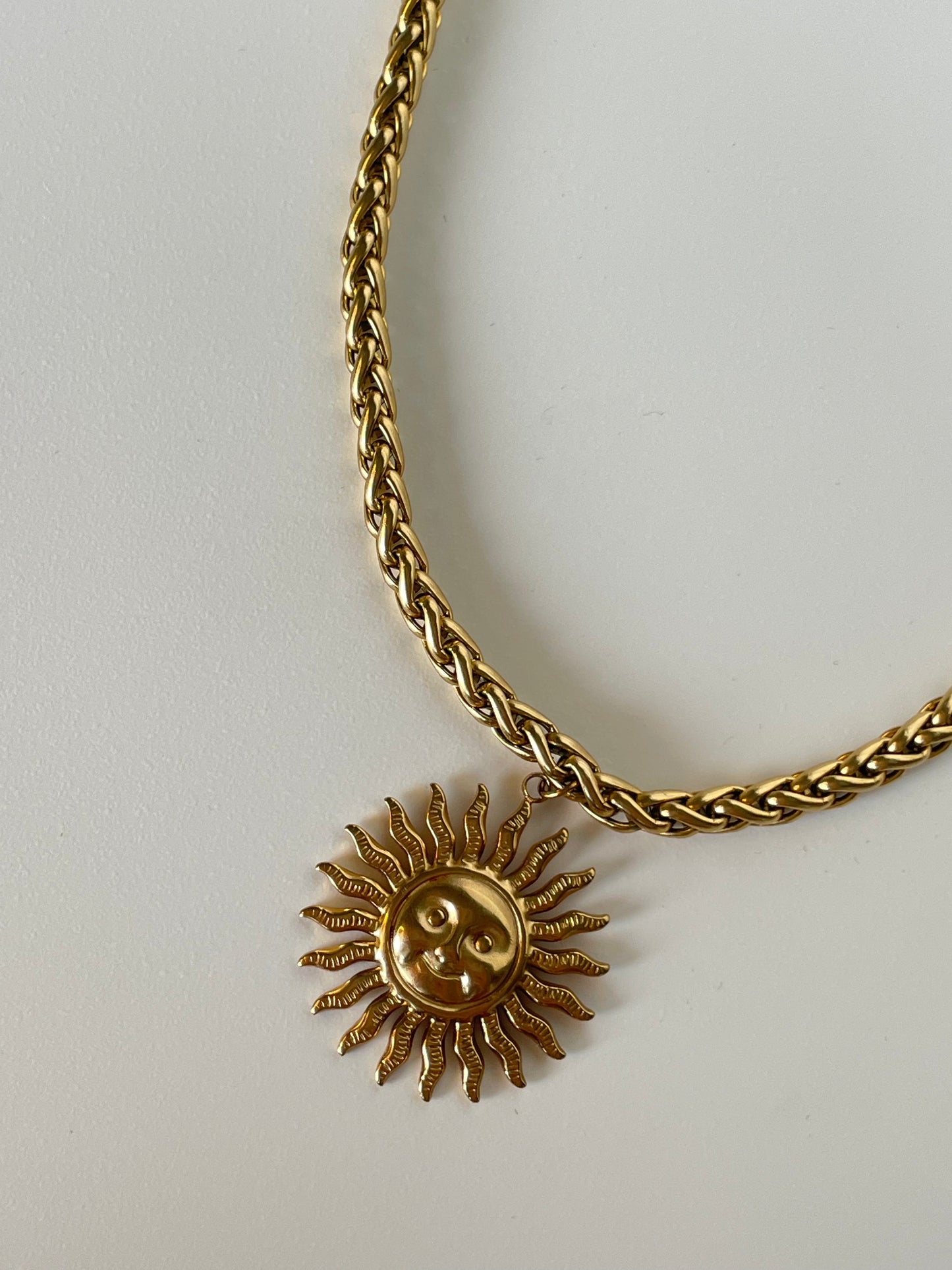 "La Grande Châtelaine"