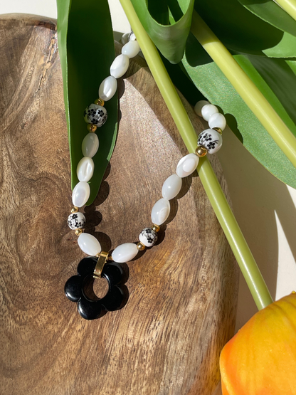 "Les Fleurières" fleuries